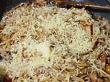Pasta con tiras de cerdo y cubios