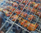 Foto del paso 7 de la receta: Nueva receta de pinchos de cordero morenos
