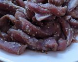 รูปขั้นตอนการทำที่ 4 ของ หมูแดดเดียว