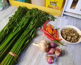 Foto langkah ke 1 dari resep Tumis Tongkol Pakis.