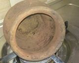 A picture of step 1 of Tandoori Chai.