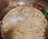 Foto del paso 3 de la receta: Espaguetis con mejillones de lata