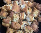 Foto langkah ke 1 dari resep Cakue goreng saos madu wijen (crunchy).