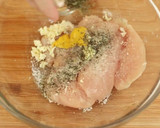 Foto langkah ke 2 dari resep Sup Krim Ayam Jagung Devina Hermawan.