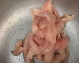 A picture of step 1 of Potatoes pancakes with chicken.
