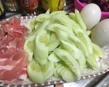 รูปขั้นตอนการทำที่ 1 ของ แตงกวาผัดไข่
