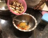 A picture of step 3 of Makhana Bhel.