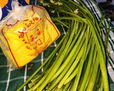 Foto langkah ke 1 dari resep Tumis tahu dan daun ulat ed.