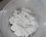 Foto langkah ke 2 dari resep Dalgona Dessert Cake.