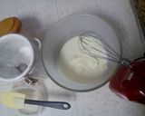 Foto langkah ke 2 dari resep Homemade Whipped Cream *2 bahan*.