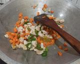 Foto langkah ke 2 dari resep Isian Lontong Isi.