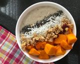 A picture of step 3 of Cinnamon mango oatmeal bowl.