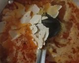 A picture of step 2 of Papad in gravy.