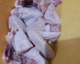 Foto langkah ke 1 dari resep Sup Ayam Herbal.