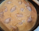 Foto del paso 8 de la receta: Chipirones rellenos de jamón y gambas en salsa