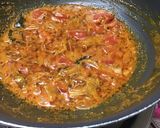A picture of step 8 of Kathiyawadi gathiya ki sabzi.
