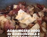 Foto del passaggio 2 della ricetta Scialatielli radicchio speck e gorgonzola