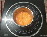 A picture of step 1 of Prawns Gravy.