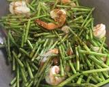“ผัดหน่อไม้ฝรั่งกุ้งสด” วิธีทำสูตร 2 รูป