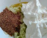 Foto del paso 1 de la receta: Salsa de queso quark, lino, pepino y Agua de Mar