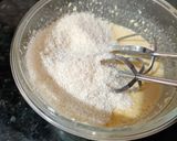A picture of step 3 of Flourless, Sugar-Free Muffins.