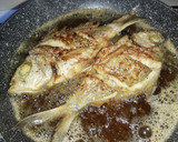 Foto del paso 2 de la receta: Pescado frito aderezado con salsa César
