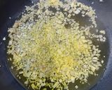 A picture of step 2 of Pasta with mussels and tomatoes.