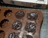 A picture of step 3 of Chocolate nuts 🍫.