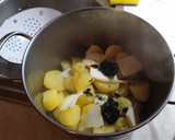 Foto del paso 4 de la receta: Guarnición de patatas hervidas con eneldo y mantequilla