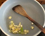 Foto langkah ke 1 dari resep Nasi Goreng Margarin Satset.