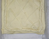 Foto del paso 8 de la receta: Empanada de cebolla caramelizada y queso de cabra