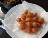 A picture of step 11 of Easy Homemade sweetballs.