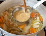Foto del paso 4 de la receta: Tonjiru, Sopa de miso con cerdo y muchas verduras (豚汁) / Comida japonesa