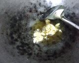 Foto langkah ke 2 dari resep Cah Kailan Toge Bakso.