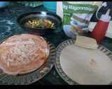 वेज डिलाइट चीज़ पिज़्ज़ा(veg delight cheese pizzza recepie in hindi) रेसिपी चरण 2 फोटो
