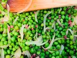 Guisantes con huevo