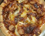 Foto langkah ke 6 dari resep Homemade Pizza (Easy Steps).