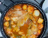 Gambar langkah 7 resipi Steamboat At Home.
