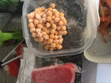 Pique de garbanzo y atún