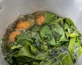 Foto langkah ke 1 dari resep Sayur daun singkong.