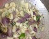 A picture of step 5 of Rabbit fish curry / safi fish.