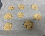 Foto del paso 4 de la receta: Galletas de avena, chocolate y plátano al horno rápidas y fáciles