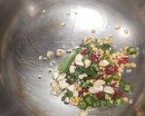 A picture of step 5 of Kothu Neer Dosa/ Kuttu Dosa.