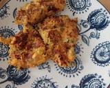 Foto del paso 5 de la receta: Tortitas de patata, calabacín y cebolla