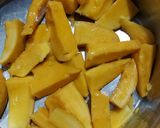A picture of step 1 of Mango sabji.