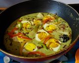 A picture of step 8 of Afghani Egg Korma.