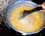 A picture of step 2 of Chane ki daal ka halwa.