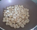 A picture of step 2 of Makhana Raita.