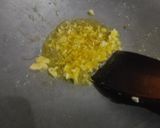 Foto langkah ke 3 dari resep Nasi Goreng Daun Jeruk.
