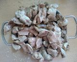 A picture of step 2 of Fried chicken gizzards in lard.